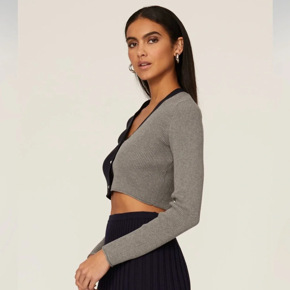 Peter Som Gray & Navy Cropped ColorBlock Pearl Long Sleeve Cardigan sz Large EUC